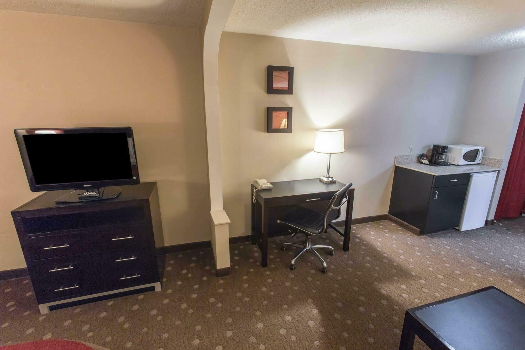 Comfort Inn Crafton Εξωτερικό φωτογραφία